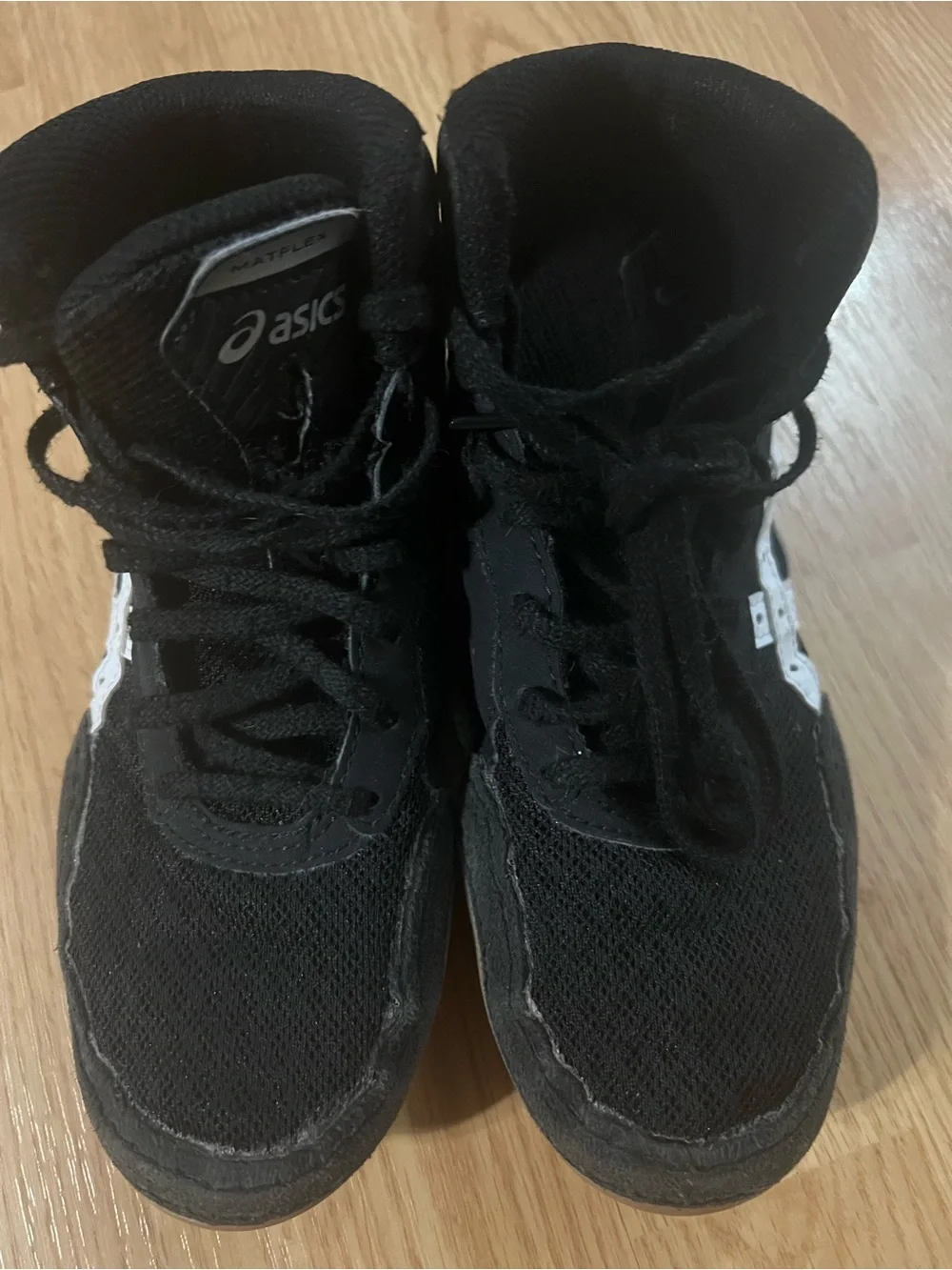 ASICS mat flex wrestling shoes